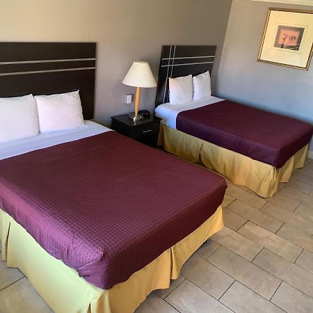 Executive Inn & Suites Beeville エクステリア 写真