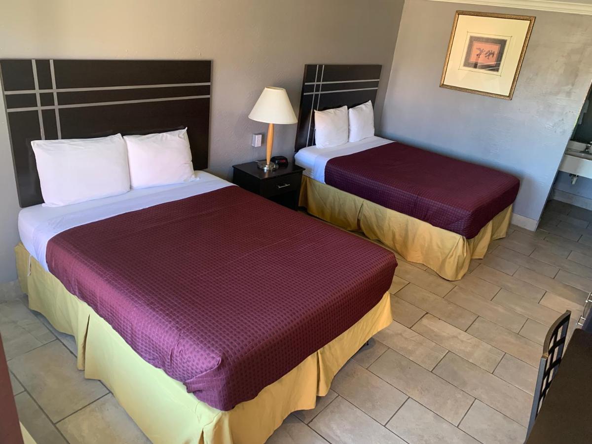 Executive Inn & Suites Beeville エクステリア 写真